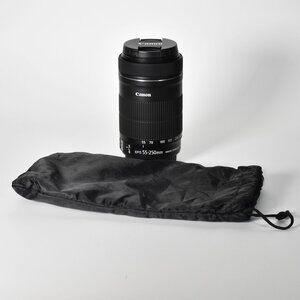 Canon EF-S 55-250mm f/4-5.6 IS STM Zoom Lens  with Bag MINT